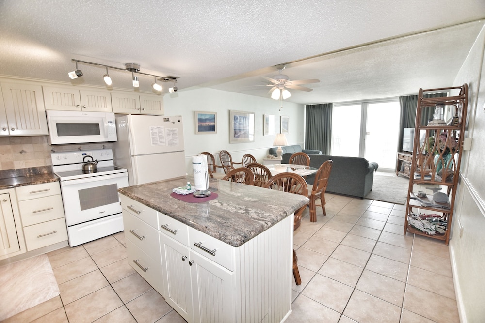 0512 Waters Edge Resort 3 Bedroom Condo by RedAwning - photo 15
