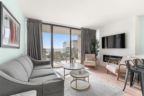 Cabana Palms Oceanfront Renovated King Bed Sauna — 4-Star Luxury Hotel in Myrtle Beach, United States