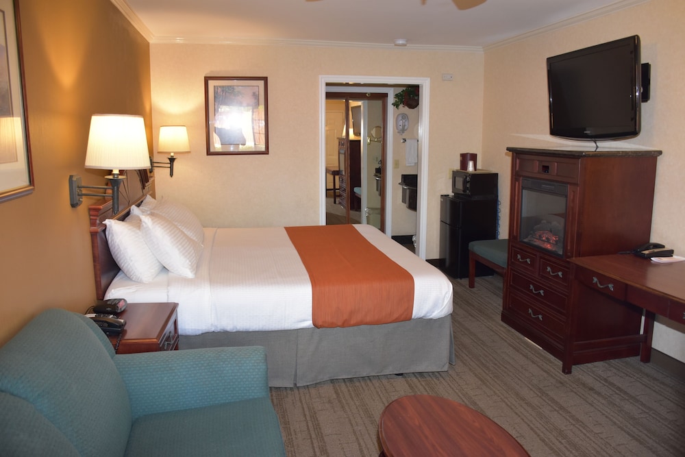 Dynasty Suites Redlands - photo 15
