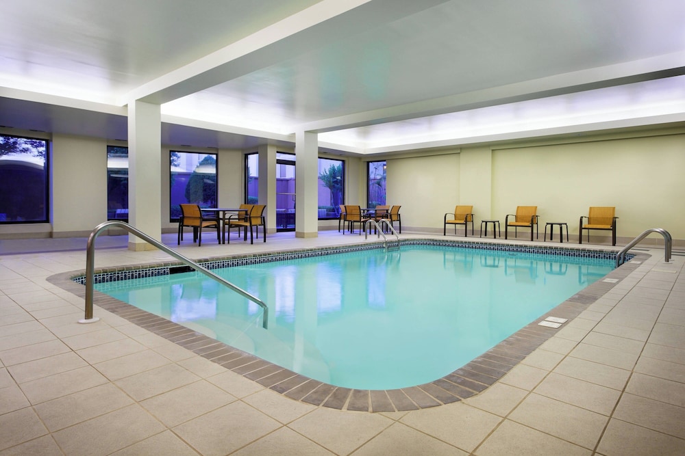 Courtyard by Marriott Mobile - photo 20
