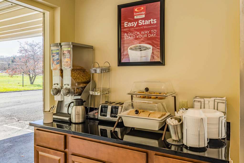 Econo Lodge Lexington Downtown near I 81 - photo 23