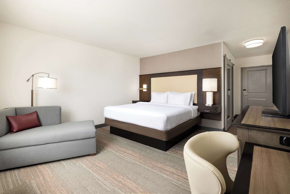 Hampton Inn & Suites Napa - photo 10