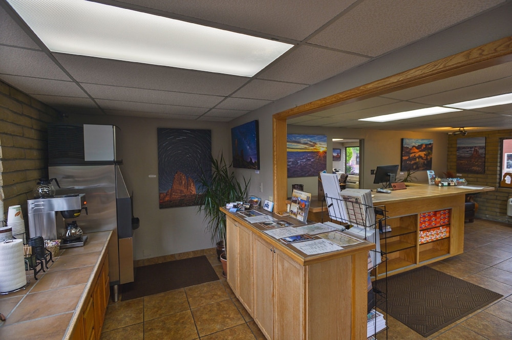 Moab Rustic Inn - photo 46