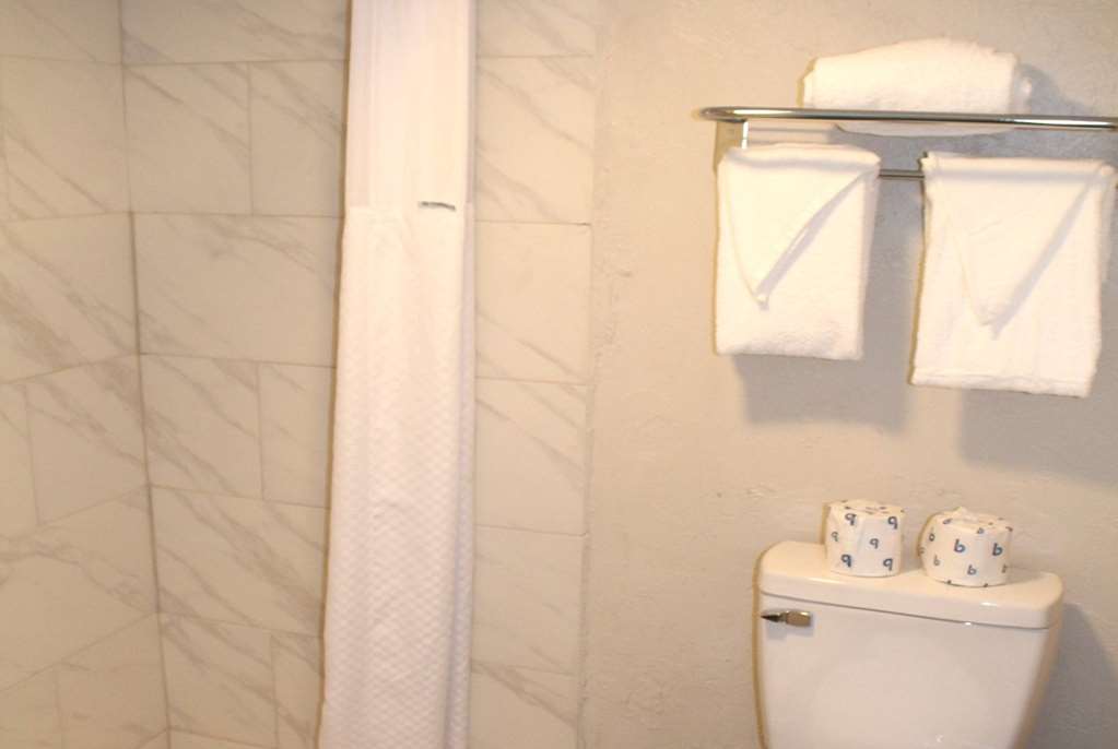 Baymont by Wyndham Front Royal Near Shenandoah National Park - photo 21