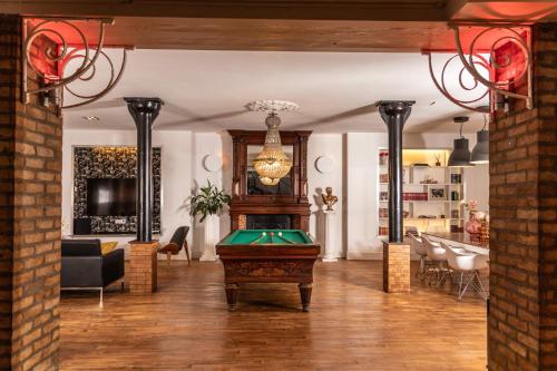 Theroyals - carbon neutral hotel in Reims