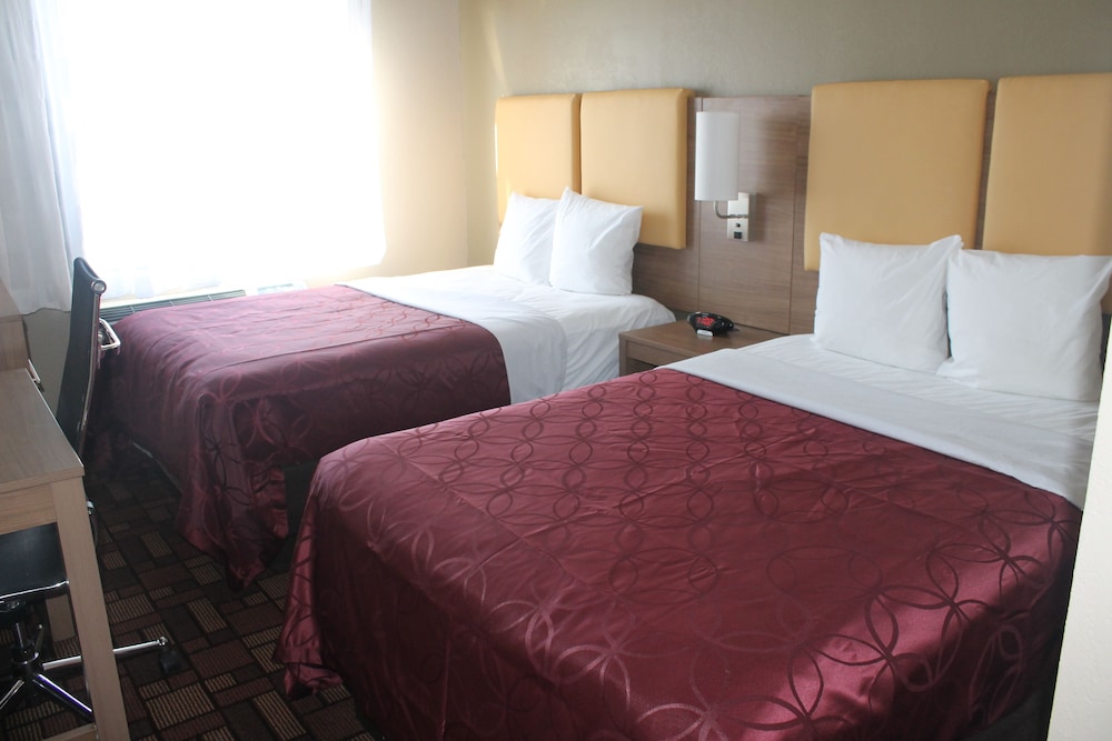 Days Inn by Wyndham Brooklyn Borough Park - photo 12