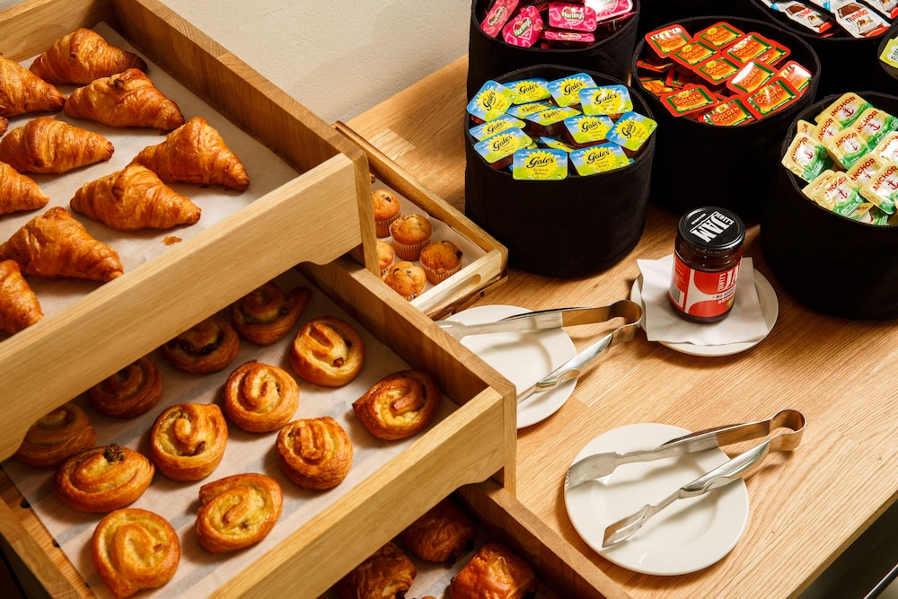 מזון ומשקאות