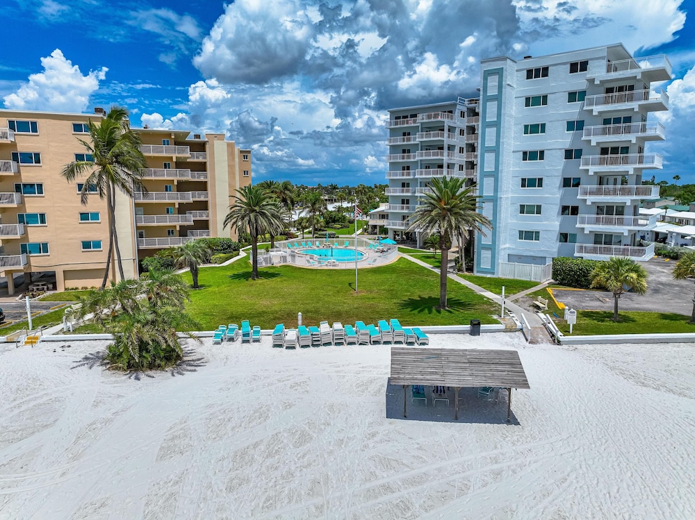Jamaica Royale Beach View Towers By Beachside Management - featured photo