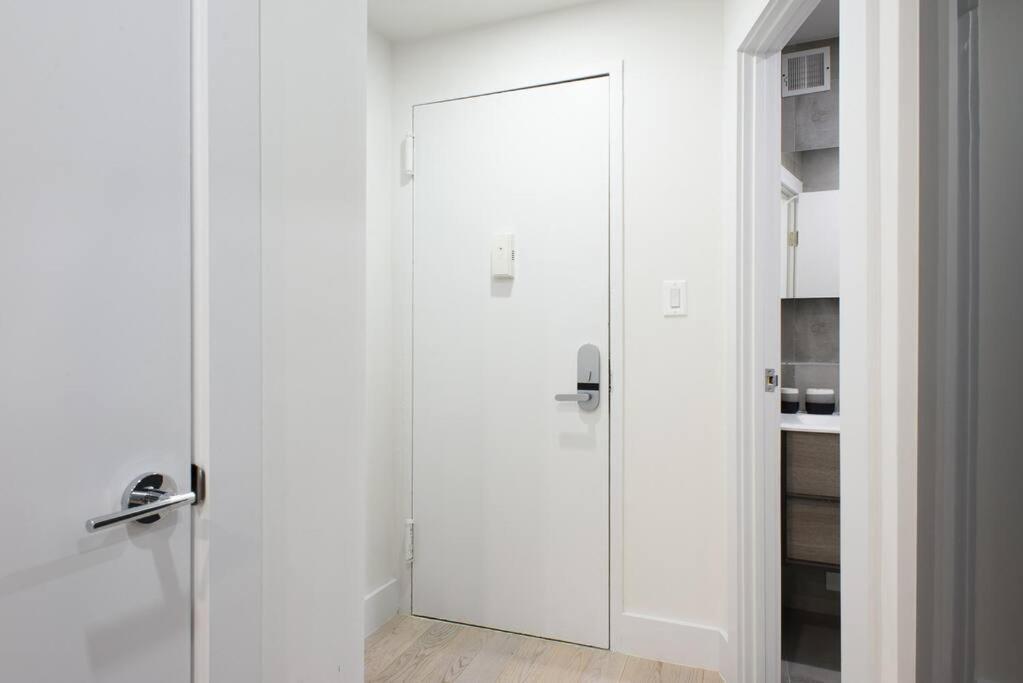 75 1A New Prime Ues W D In Unit Elevator — 4-Star Luxury Hotel in New York City, United States