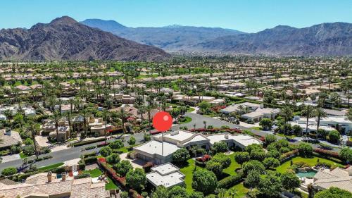 The Estancias Compound in La Quinta on a 1 acre lot Ultimate Privacy — 4-Star Luxury Hotel in La Quinta, United States