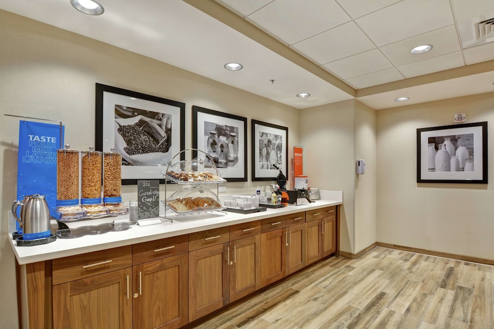 Hampton Inn & Suites Tucson Marana - photo 33