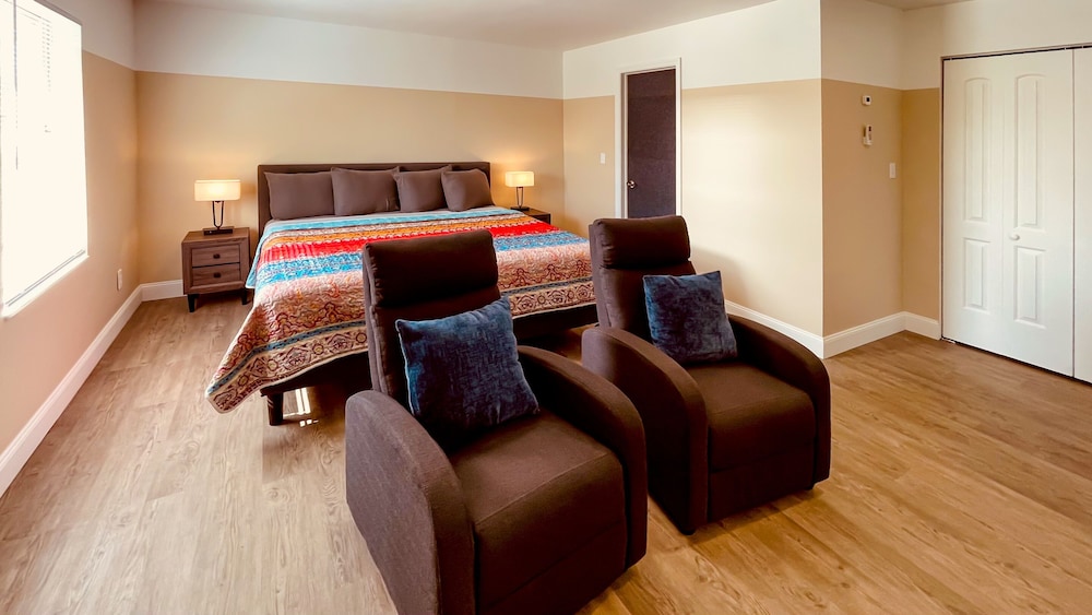 Summerwind Studios in Fort Myers, United States