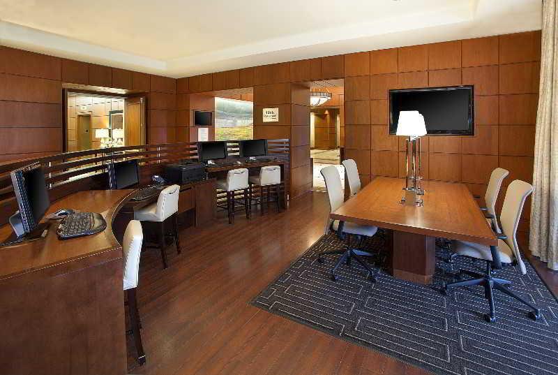 Sheraton Suites Houston Near the Galleria