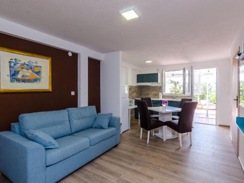 Apartments Paula One Bedroom Apartment with Shared Terrace