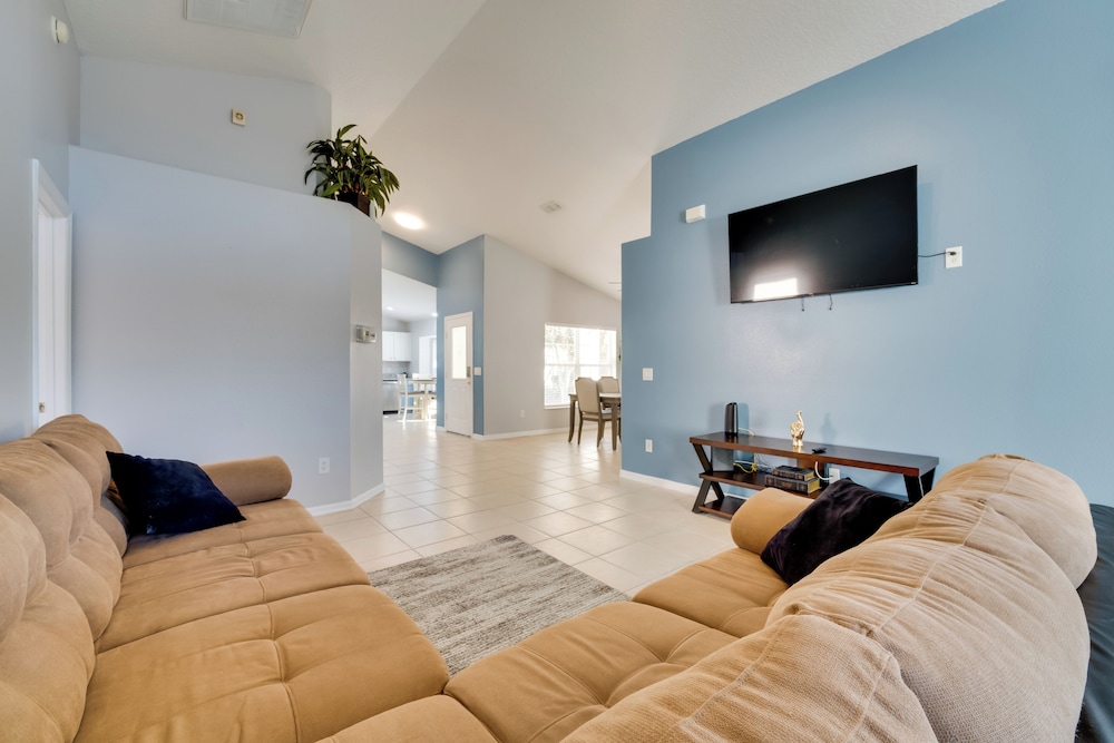 11 Mi to Disney: Pet friendly Aviana Resort Home - photo 7