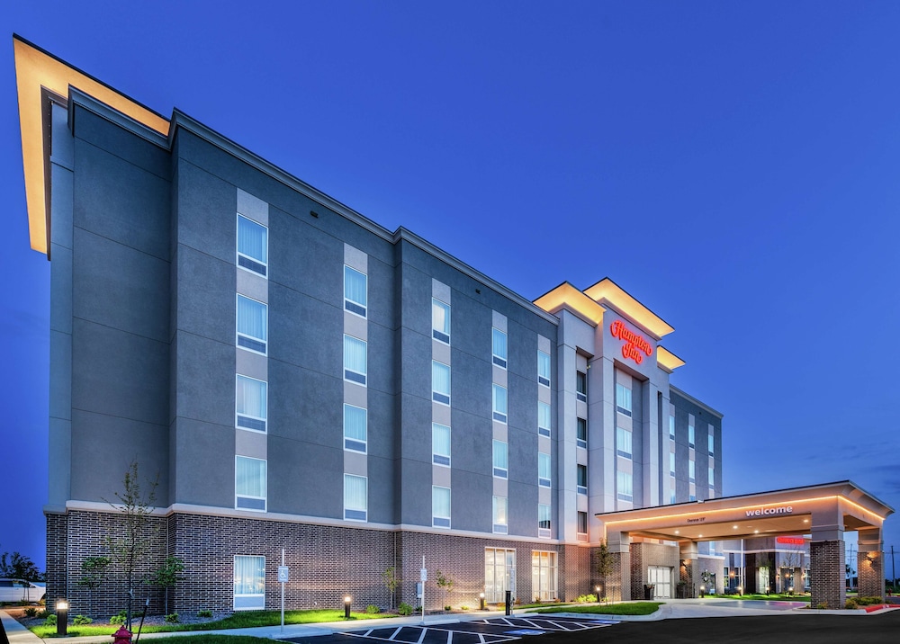 Hampton Inn Gardner Conference Center - featured photo