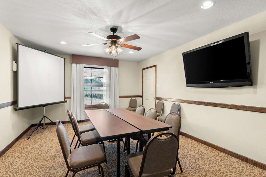 Best Western George West Executive Inn - photo 24