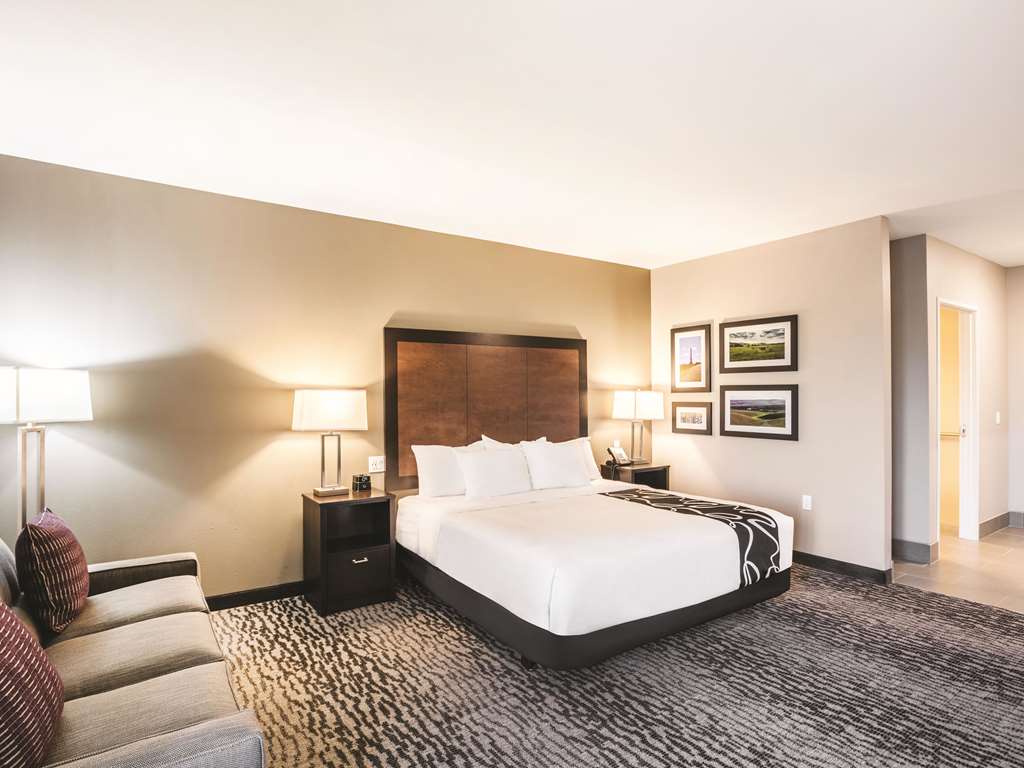 La Quinta Inn & Suites by Wyndham Walla Walla - photo 11