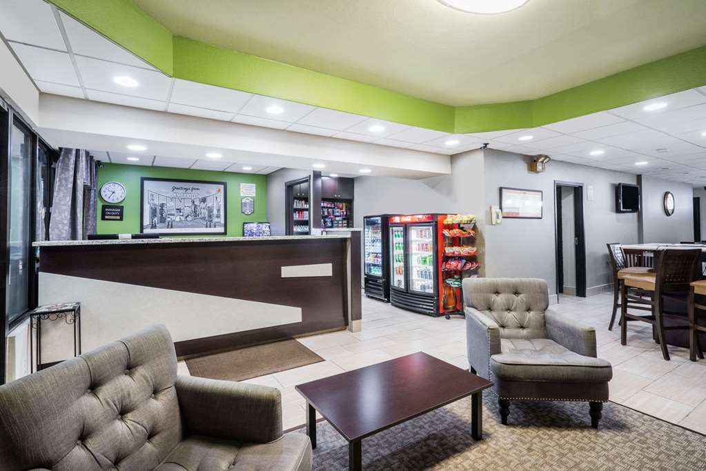 Super 8 by Wyndham Knoxville West Farragut - photo 3