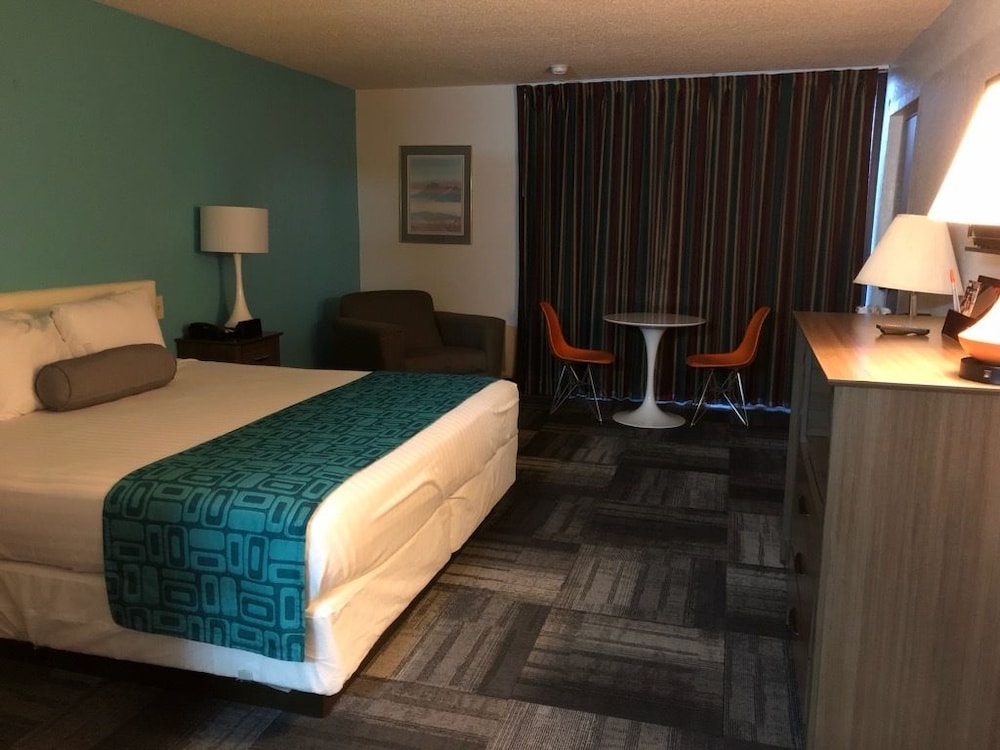 Howard Johnson by Wyndham Winter Haven FL - photo 15