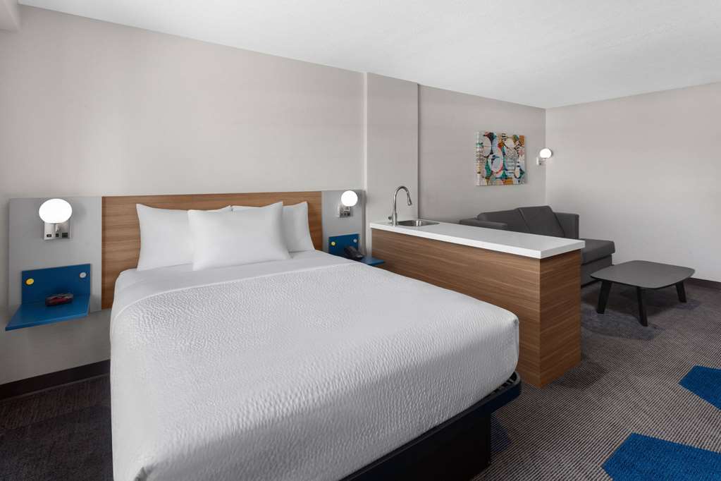 Microtel Inn & Suites by Wyndham Rapid City - photo 33