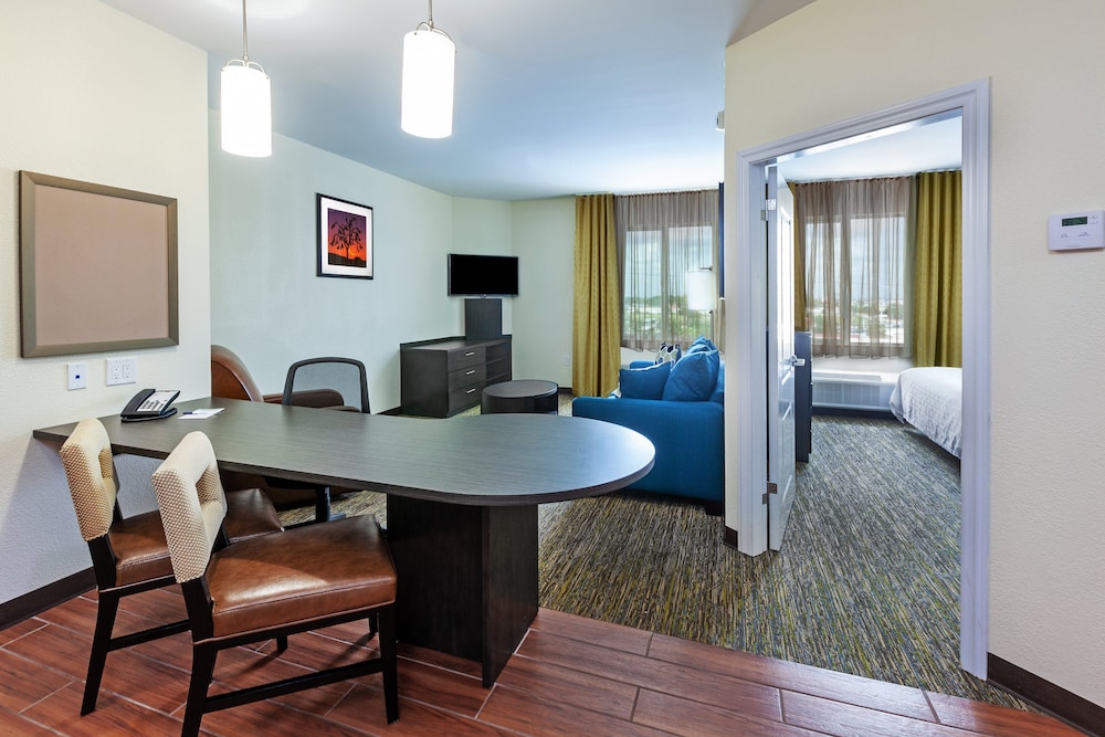 Candlewood Suites Houston North I45 by IHG - photo 6