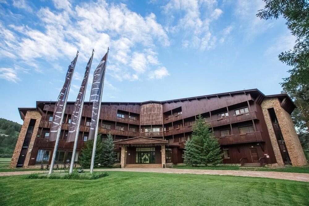 Sport Hotel Gladenkaya in Sayanogorsk, Russia