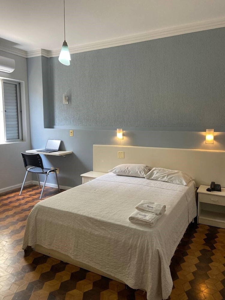 Oscar Palace Hotel — hotel in Tubarao