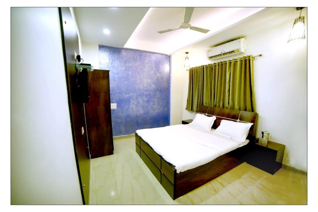 Om Shree Yatri Niwas in Kolhapur, India