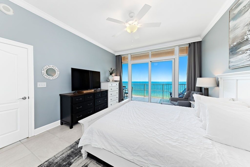 Phoenix Gulf Towers 1104 4 Bedroom Condo by Redawning - photo 3