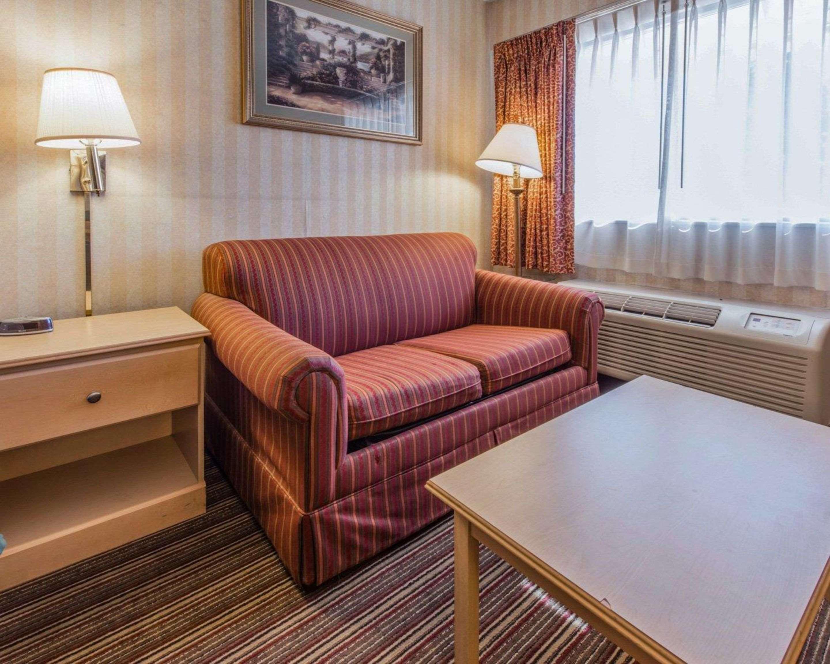 Quality Inn Barkeyville PA - photo 31
