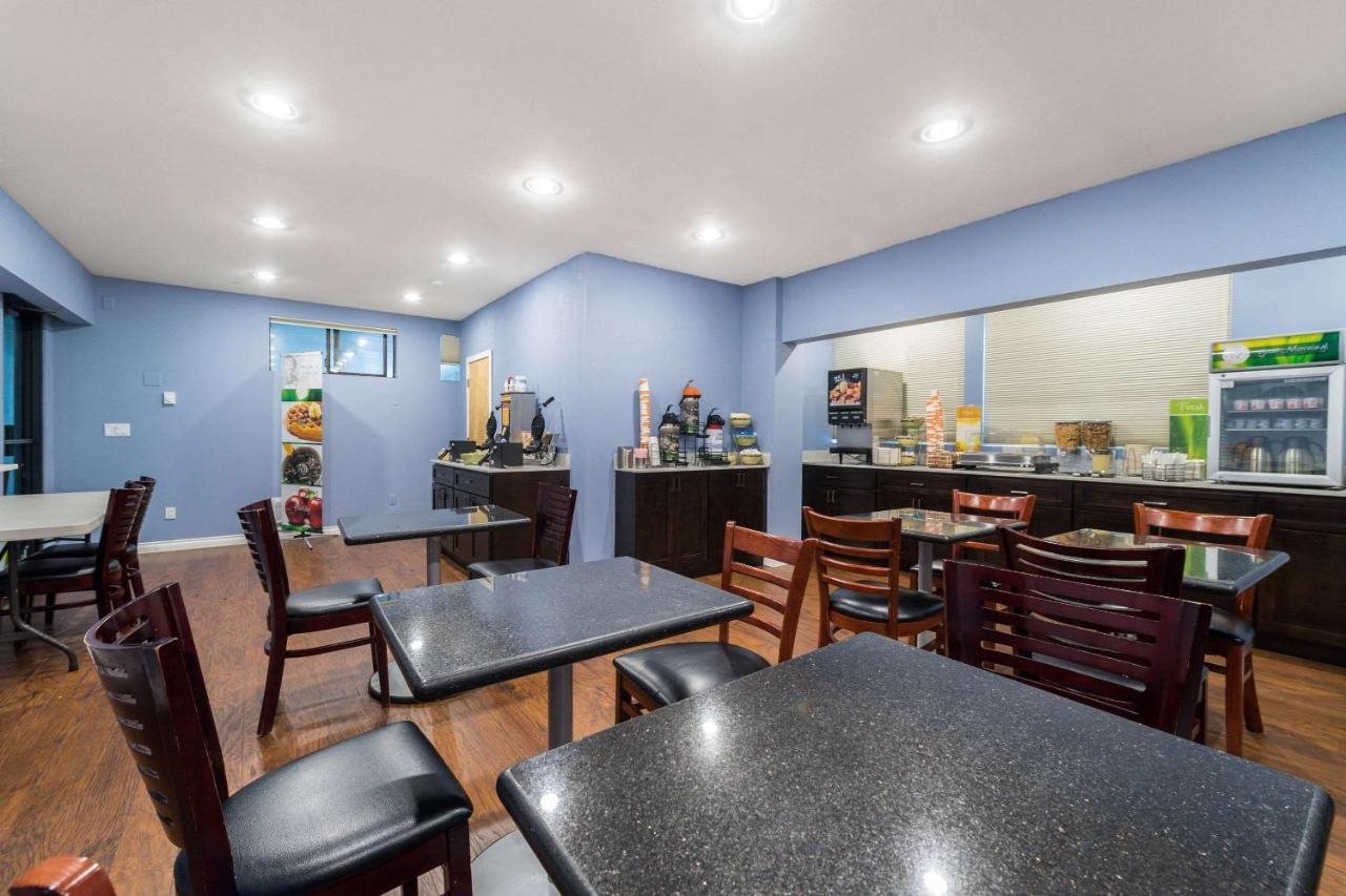 Quality Inn Bellevue - photo 5