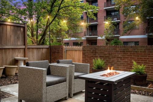 Luxurious Townhome in Arlington Kid Friendly