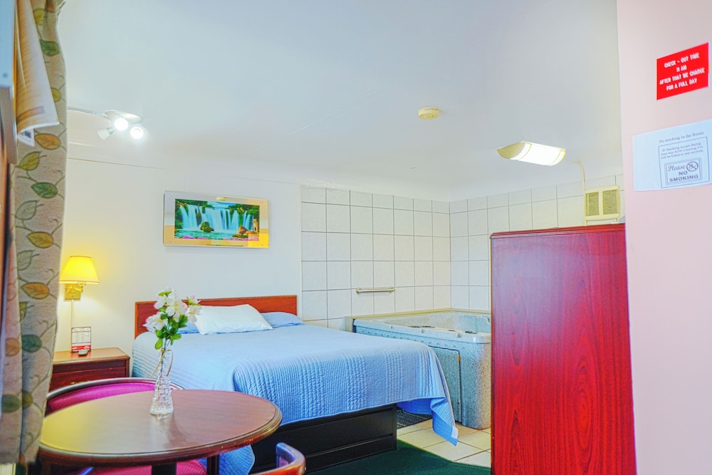 Bay Motel By Oyo Bay City - photo 6