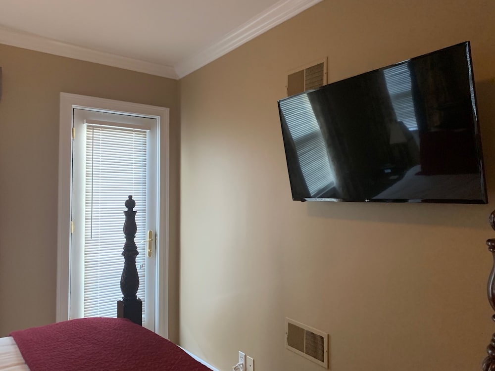 Almondy Inn - photo 91