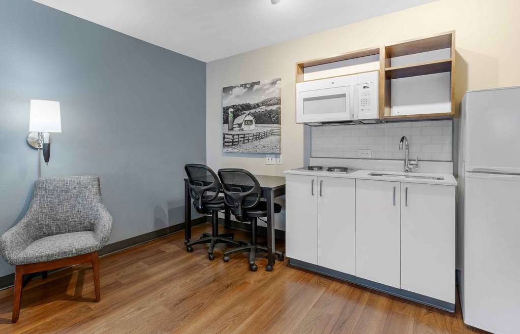 Extended Stay America Suites San Francisco San Mateo SFO - photo 27
