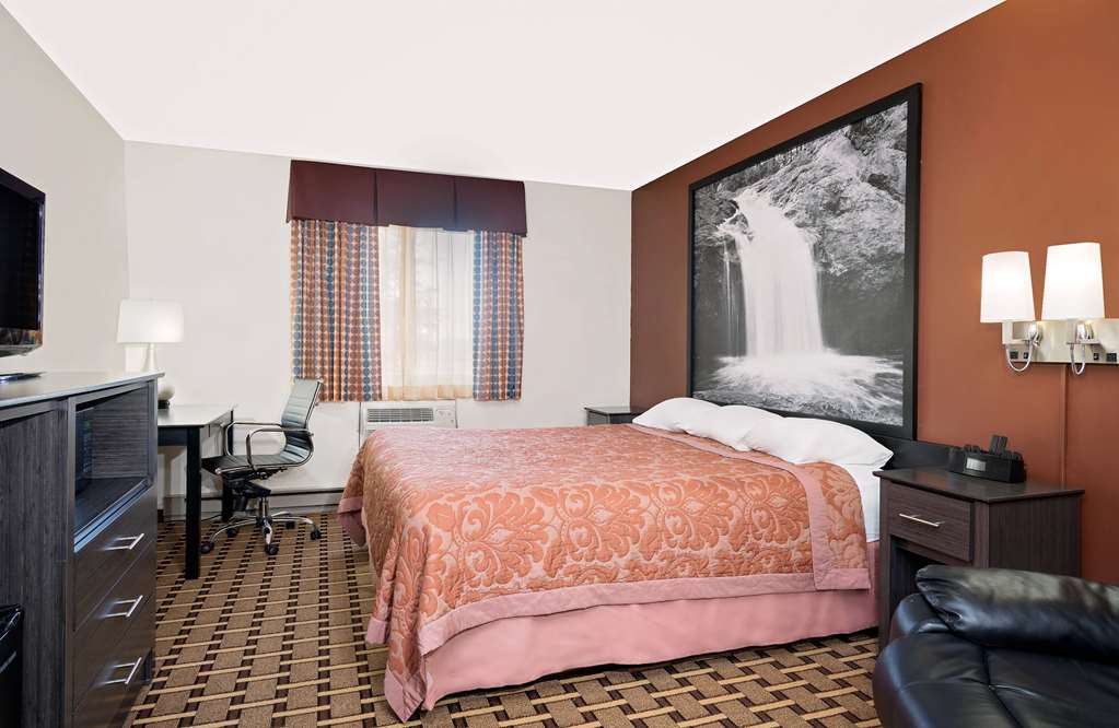 Super 8 by Wyndham Ashland - photo 6