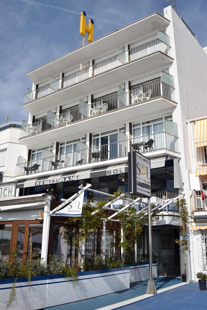 Hotel Ampolla Sol - carbon neutral hotel in Reus