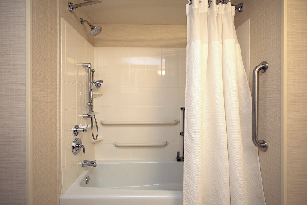 Fairfield Inn & Suites by Marriott Edison South Plainfield - photo 22