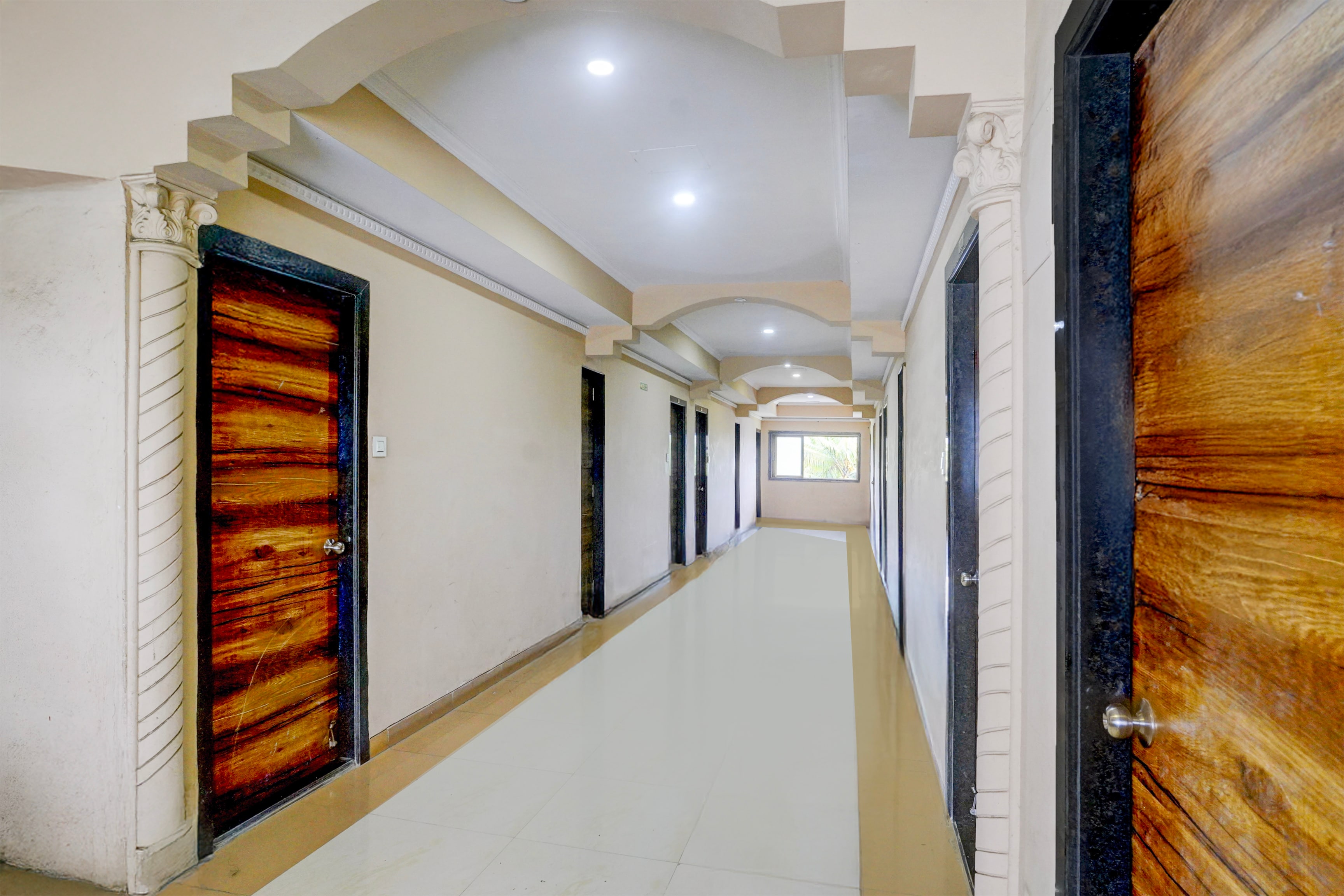 Hotel O Gn Motel — 4-Star Luxury Hotel in Mumbai, India
