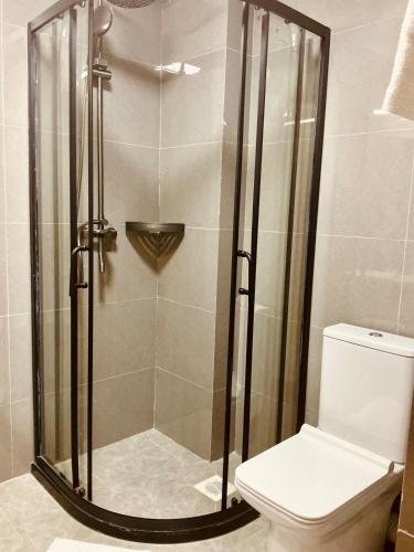 Furnished 2Br Riverside drive with Gym Behind Riverside square Mall 2 minutes to Westlands