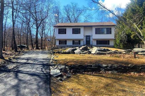 Poconos Retreat - last minute hotel in Unknown City