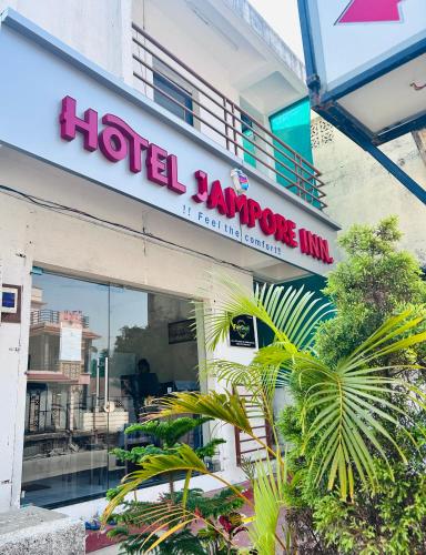 Hotel Jampore Inn in Daman, India