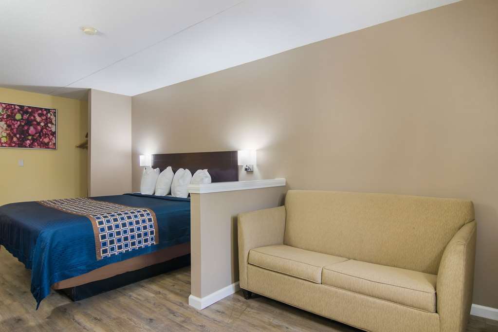 Rodeway Inn & Suites Monroeville Pittsburgh - photo 24