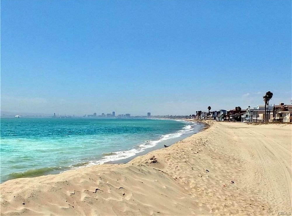 Steps to Beach & Alamitos Bay on LB Peninsula in Long Beach, United States