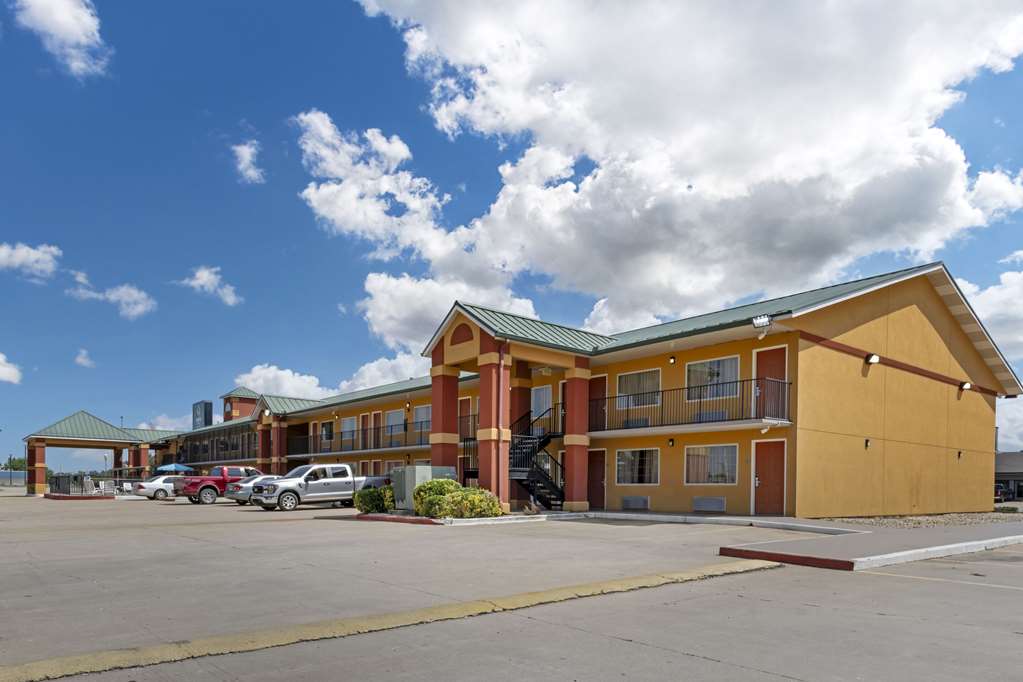 Quality Inn Siloam Springs West - photo 3