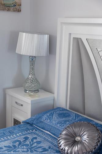Apartamento Puerto Deportivo — 4-Star Luxury Hotel in Estepona, Spain