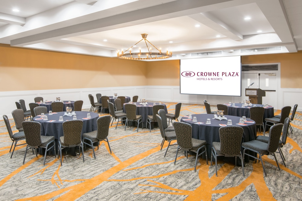 Crowne Plaza Resort Asheville by IHG - photo 53