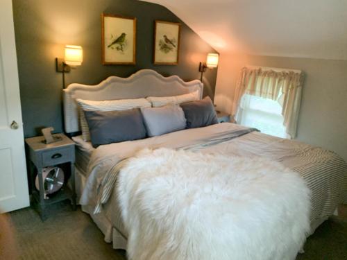 The Carriage House 1836 — 4-Star Luxury Hotel in Millersburg, United States
