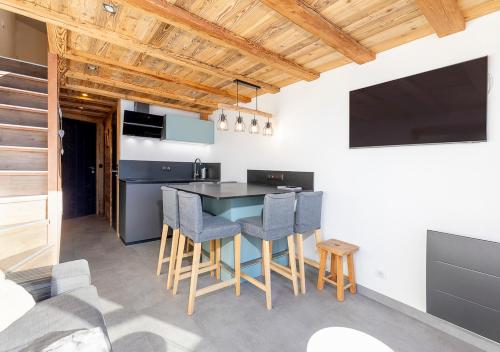Val Thorens So Cocooon Silveralp 330 — 4-Star Luxury Hotel in Val Thorens, France